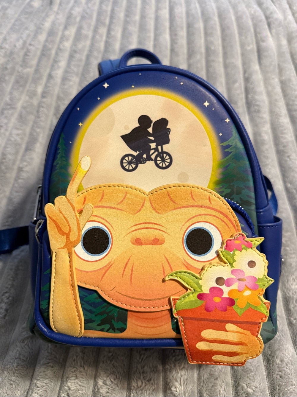 Universal E.T. The Extra Terrestrial “I’ll be right here” Loungefly - Rare Find